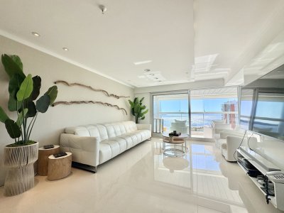 Miami Boulevard II, unit 1205
