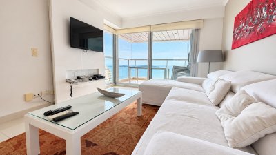 Miami Boulevard, unit 2008