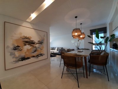 Miami Boulevard II, unit 907