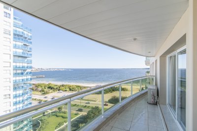 Coral tower, unit 1005