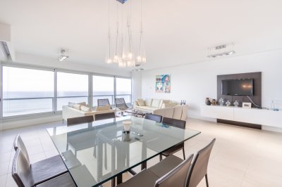 Le parc, unit 1304