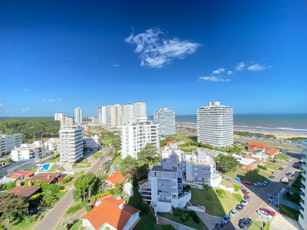 Apartamento en Venta en Wind Tower Dos Dormitorios y Dos Baños