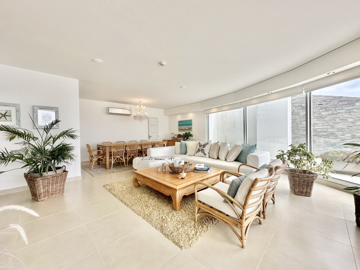 Penthouse en Venta en Miami Boulevard 3 suites y servicio