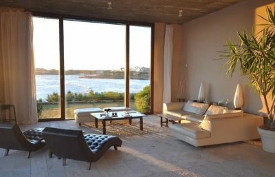 espectacular casa en venta frente al mar en la barra  - ccp30061c