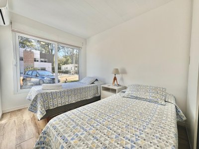 casa de tres dormitorios en solanas en venta - ccp36820c