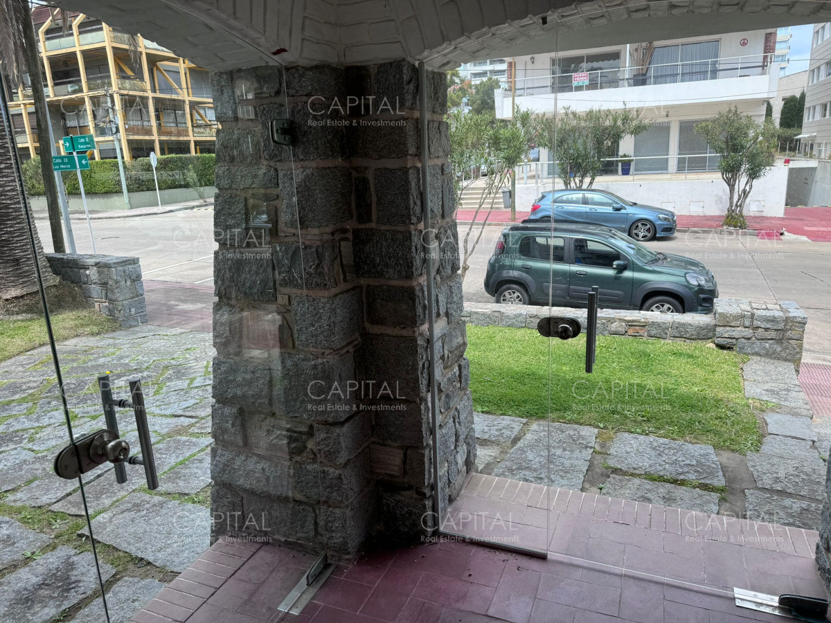 Casa ID.37074 - Casa en Alquiler Anual de Cuatro Dormitorios en Peninsula 