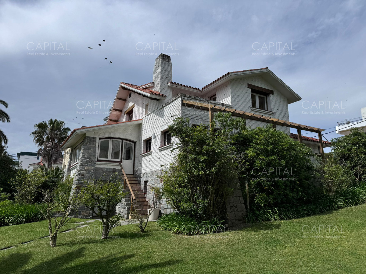Casa ID.37074 - Casa en Alquiler Anual de Cuatro Dormitorios en Peninsula 