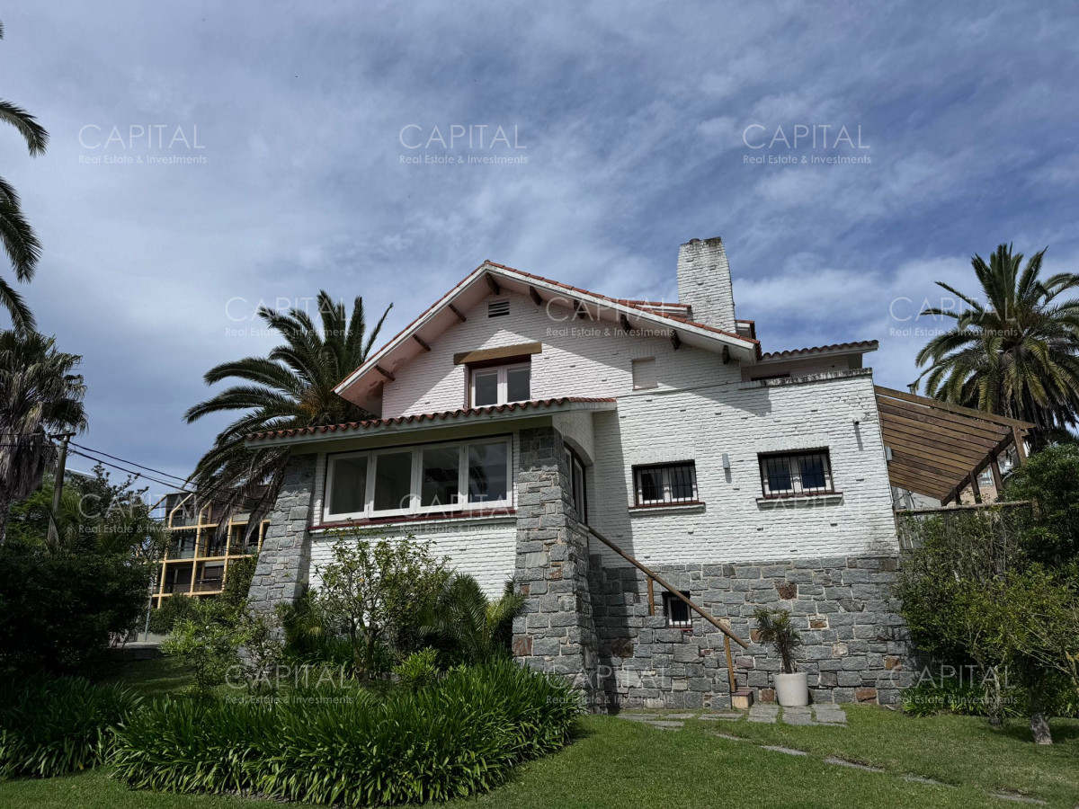 Casa ID.37074 - Casa en Alquiler Anual de Cuatro Dormitorios en Peninsula 