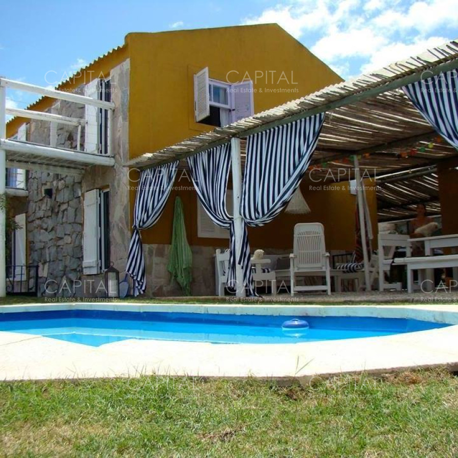 cómoda casa en venta en manantiales, punta del este - ccp25949c