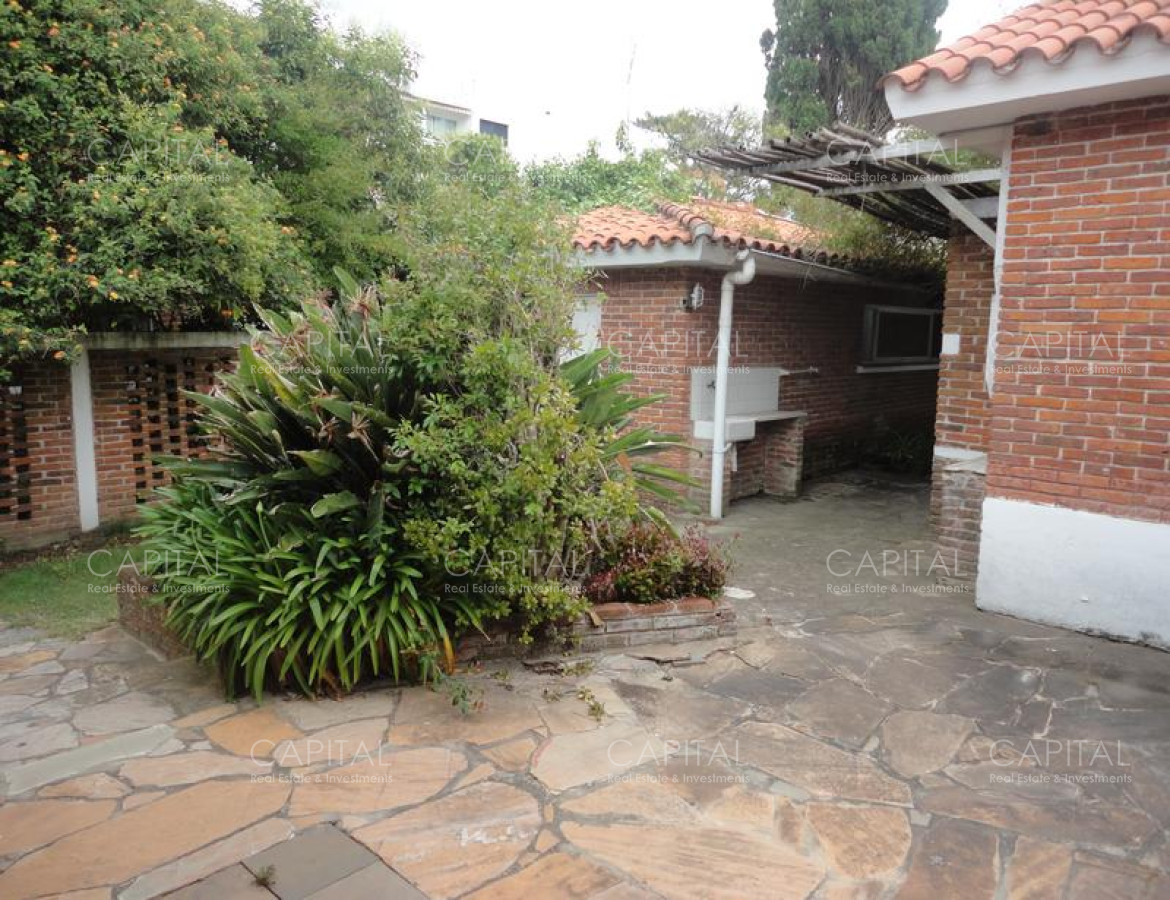 Casa ID.25030 - Casa en Playa Mansa +3 dormitorios