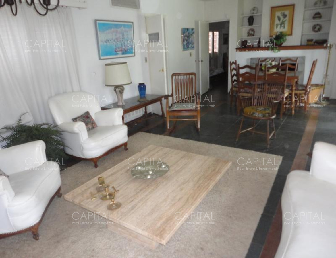Casa ID.25030 - Casa en Playa Mansa +3 dormitorios