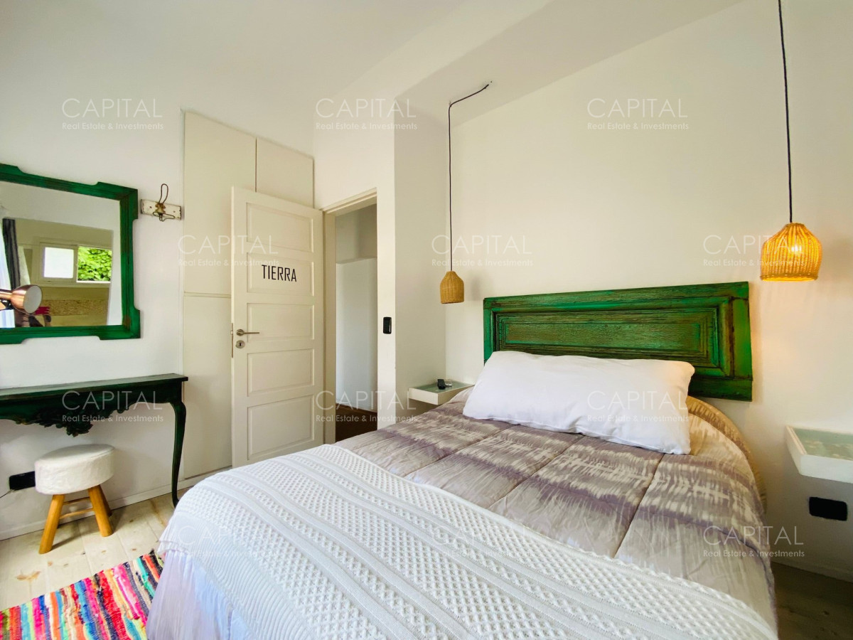 Casa ID.34063 - Amplia casa en el corazón de La barra con 6 dormitorios 