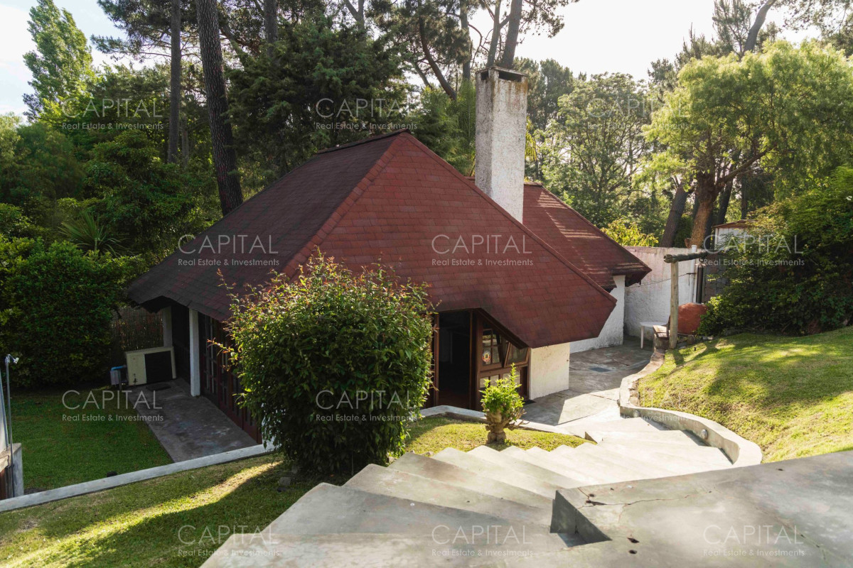 Casa ID.37788 - Casa de tres dormitorios y servicio en Venta en Pinares