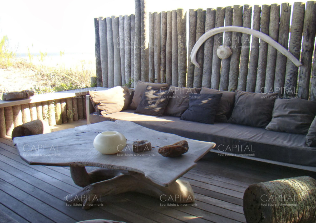 Casa ID.38493 - Espectacular casa sobre el mar en Punta Piedras Manantiales