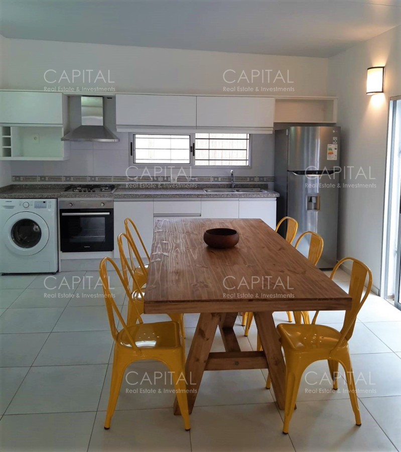 Casa ID.30028 - Excelente casa de Dos Dormitorios en Playa Mansa - Punta del Este