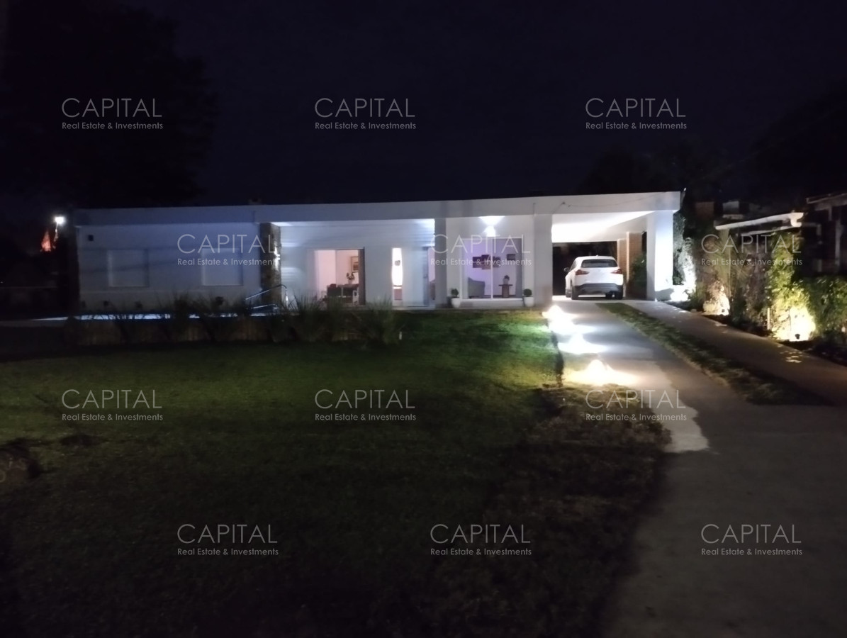 casa en punta ballena a 2 cuadras del mar con tres dormitorios y servicio  - ccp37236c