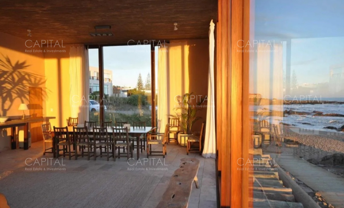 Casa ID.30061 - Espectacular casa en venta frente al Mar en La Barra 