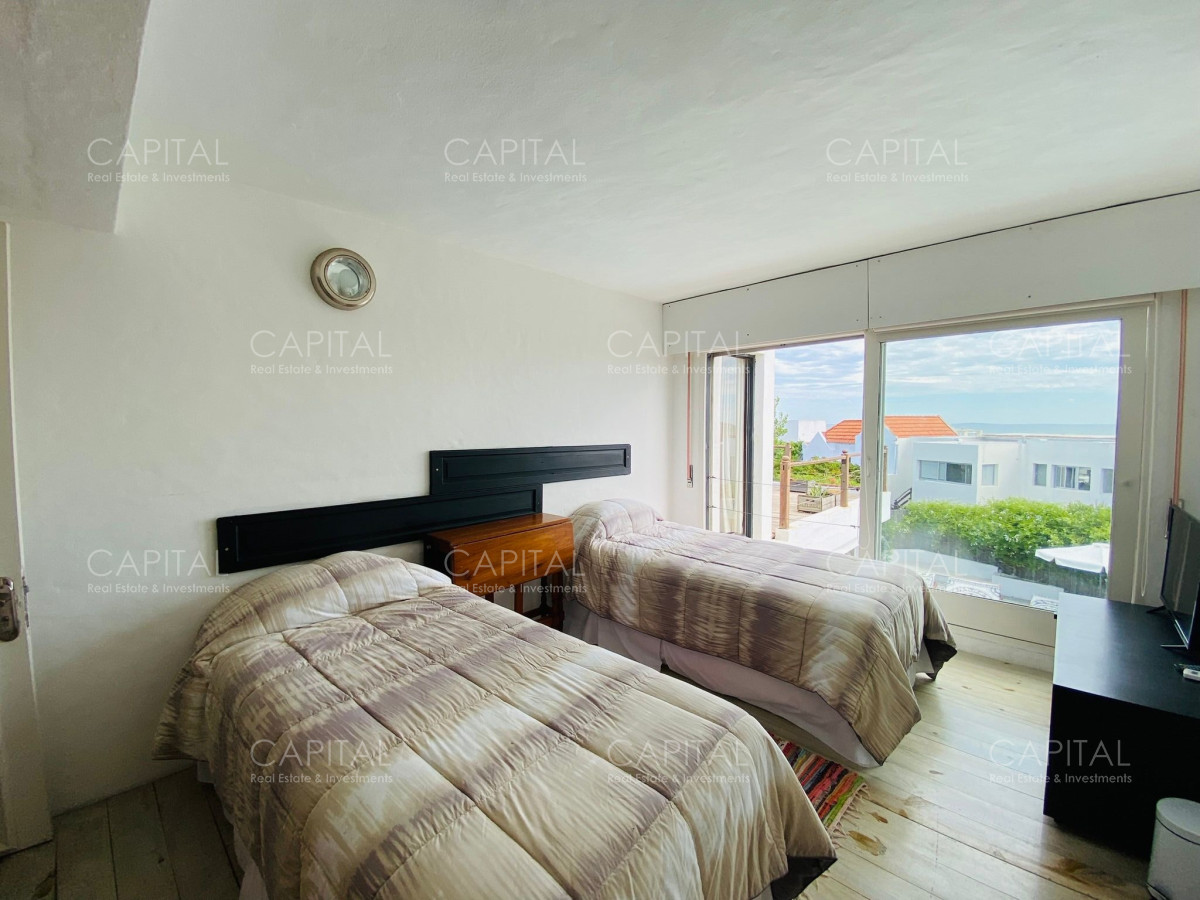 Casa ID.34063 - Amplia casa en el corazón de La barra con 6 dormitorios 