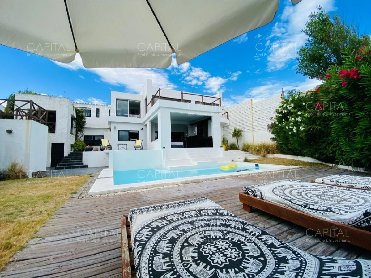 Casa ID.34063 - Amplia casa en el corazón de La barra con 6 dormitorios 