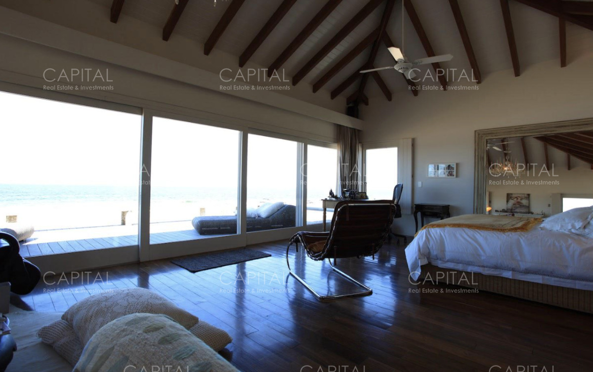 Casa ID.38493 - Espectacular casa sobre el mar en Punta Piedras Manantiales