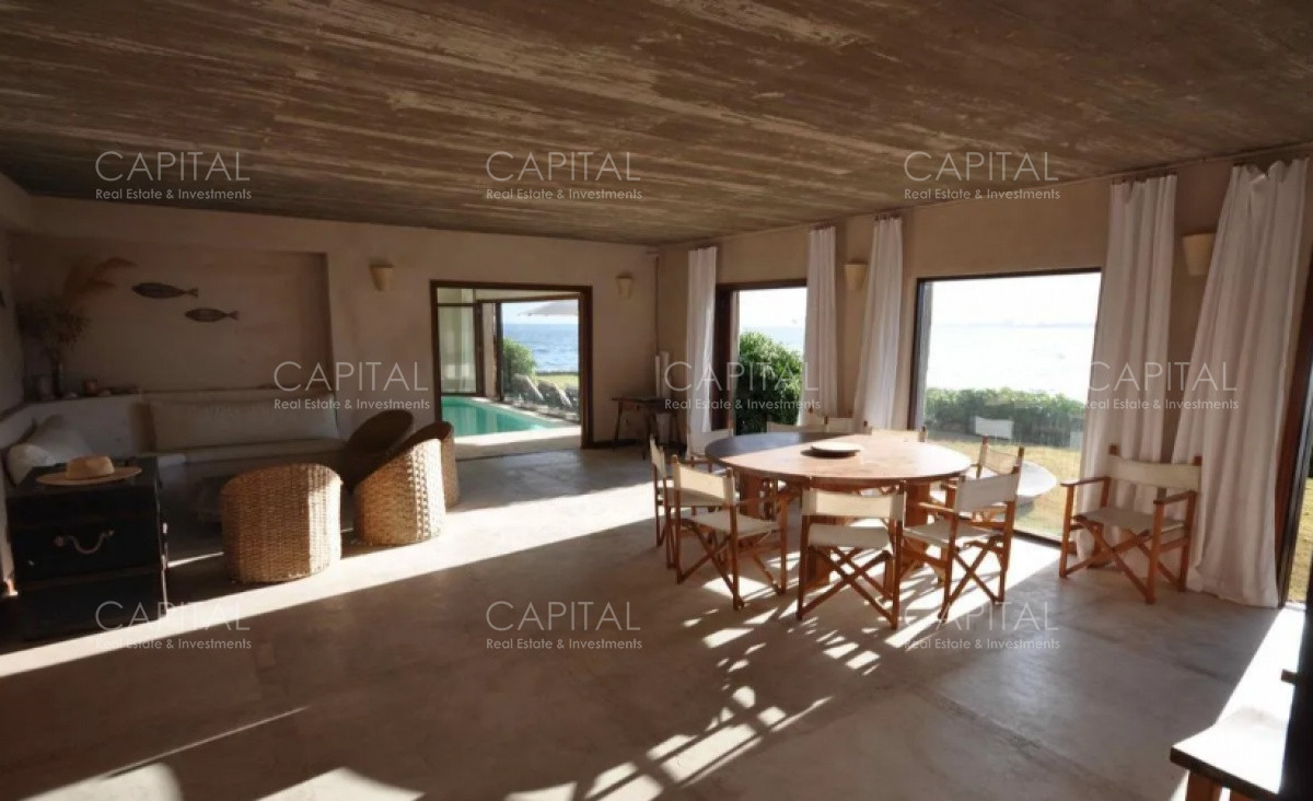 Casa ID.30061 - Espectacular casa en venta frente al Mar en La Barra 