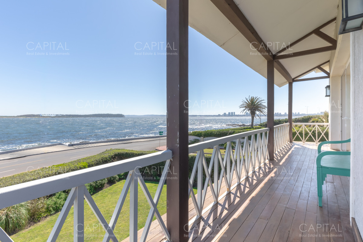 Casa ID.29753 - Venta de Magnífica casa en Rambla del Puerto de Punta del Este