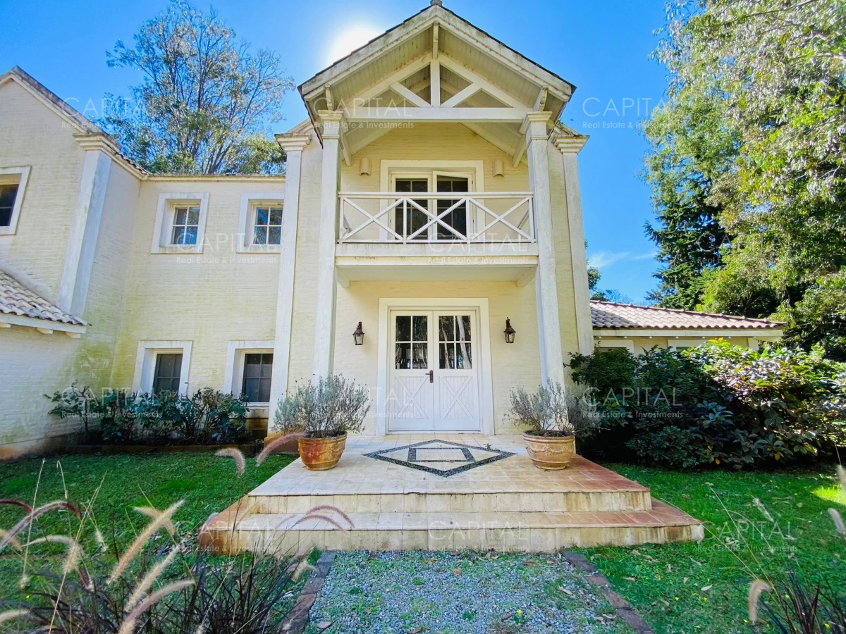 Casa ID.28358 - Casa en Venta Barrio Laguna Blanca Punta del Este Cuatro Dormitorios