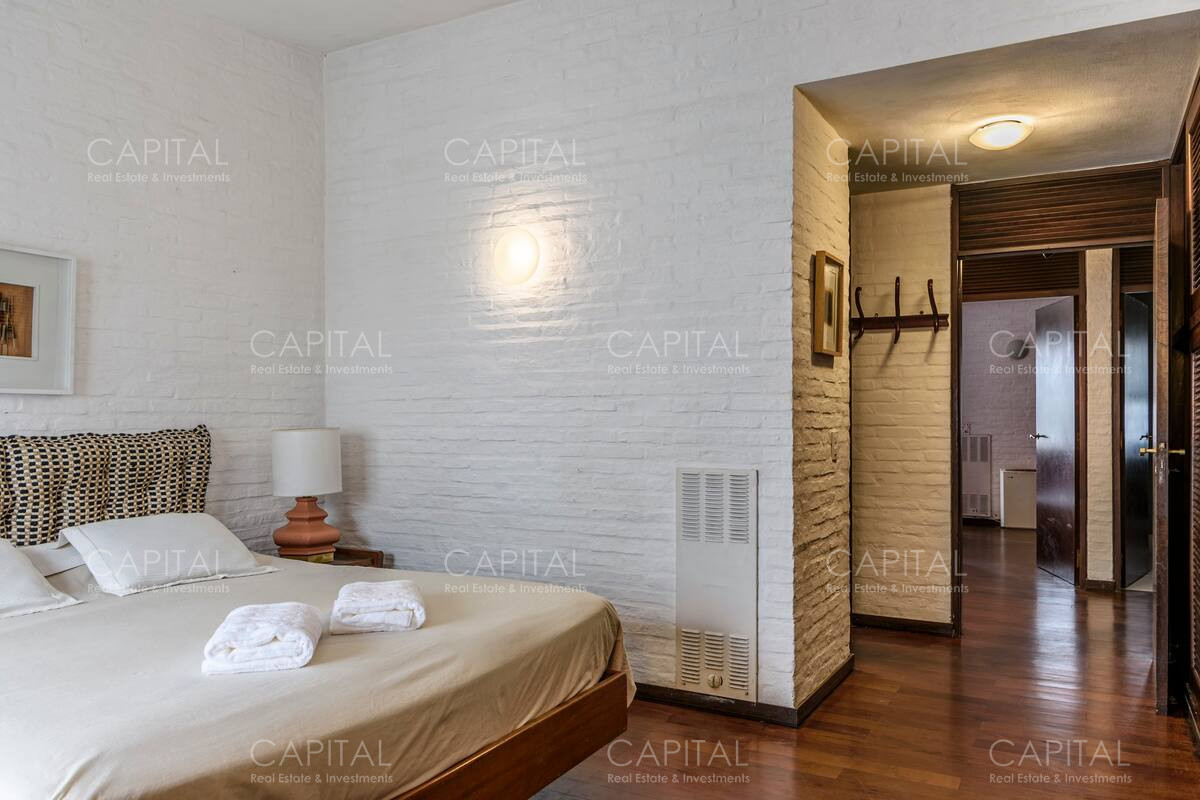 Casa ID.33629 - Casa de seis dormitorios en primera linea frente al mar en Península de Punta del Este