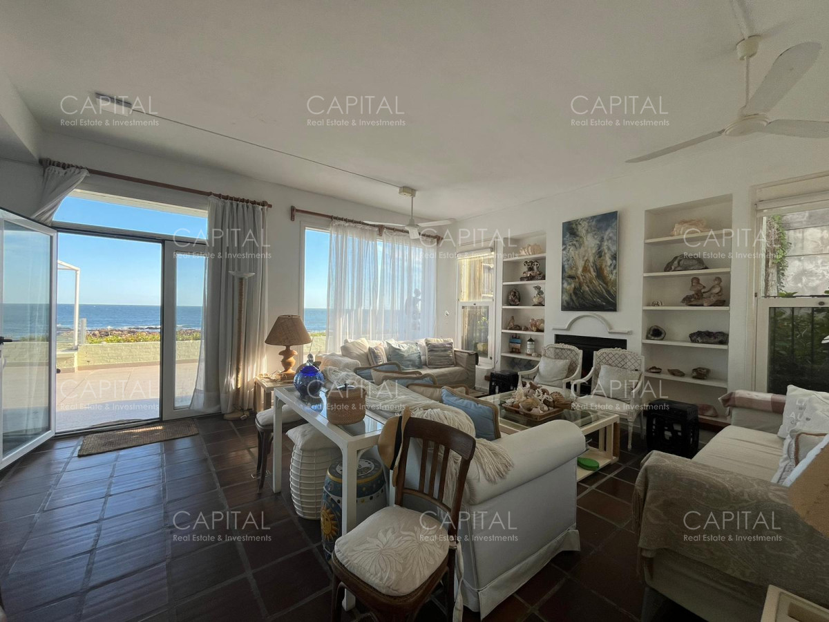 Casa ID.36055 - Casa en venta en La Barra ubicada Frente Al Mar