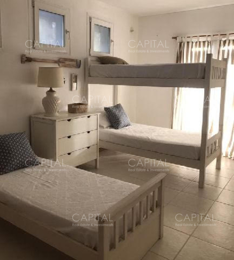 Casa ID.28233 - Casa en Alquiler Punta Ballena Solanas Cinco Dormitorios