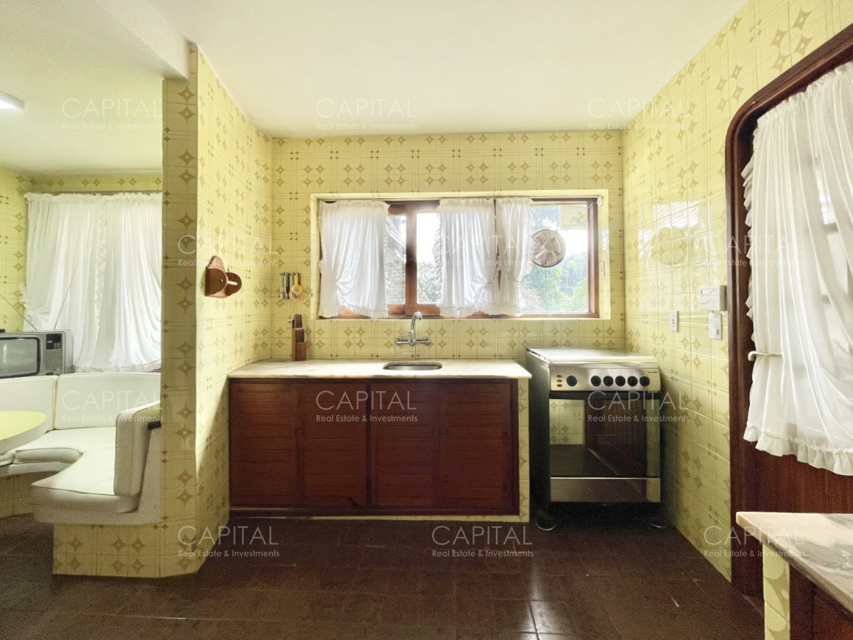 Casa ID.34608 - Casa en Venta de Cuatro Dormitorios , Zona Lugano, Punta del Este