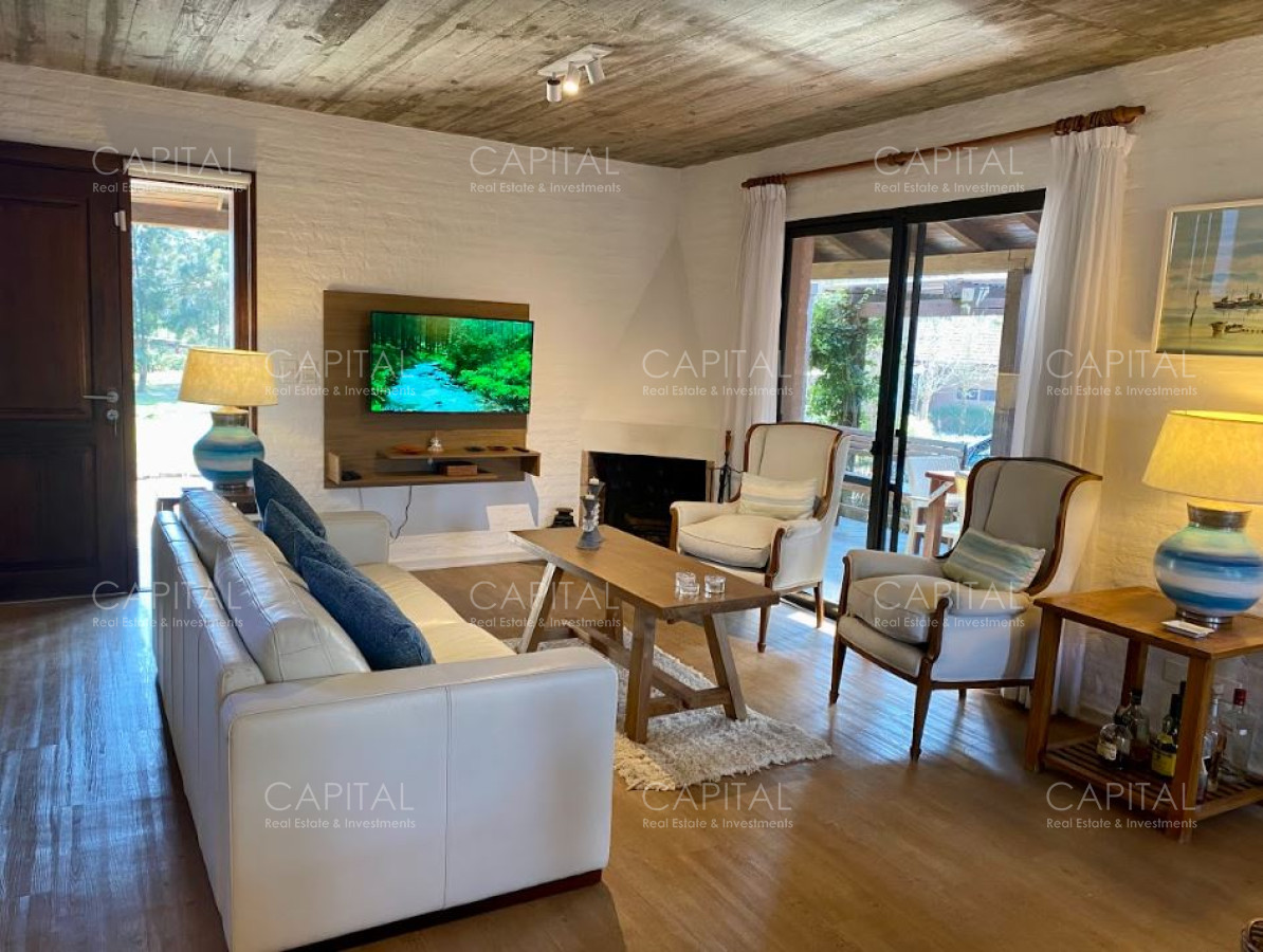 Casa ID.33426 - Excelente Casa en Alquiler 3 Dormitorios Pinares