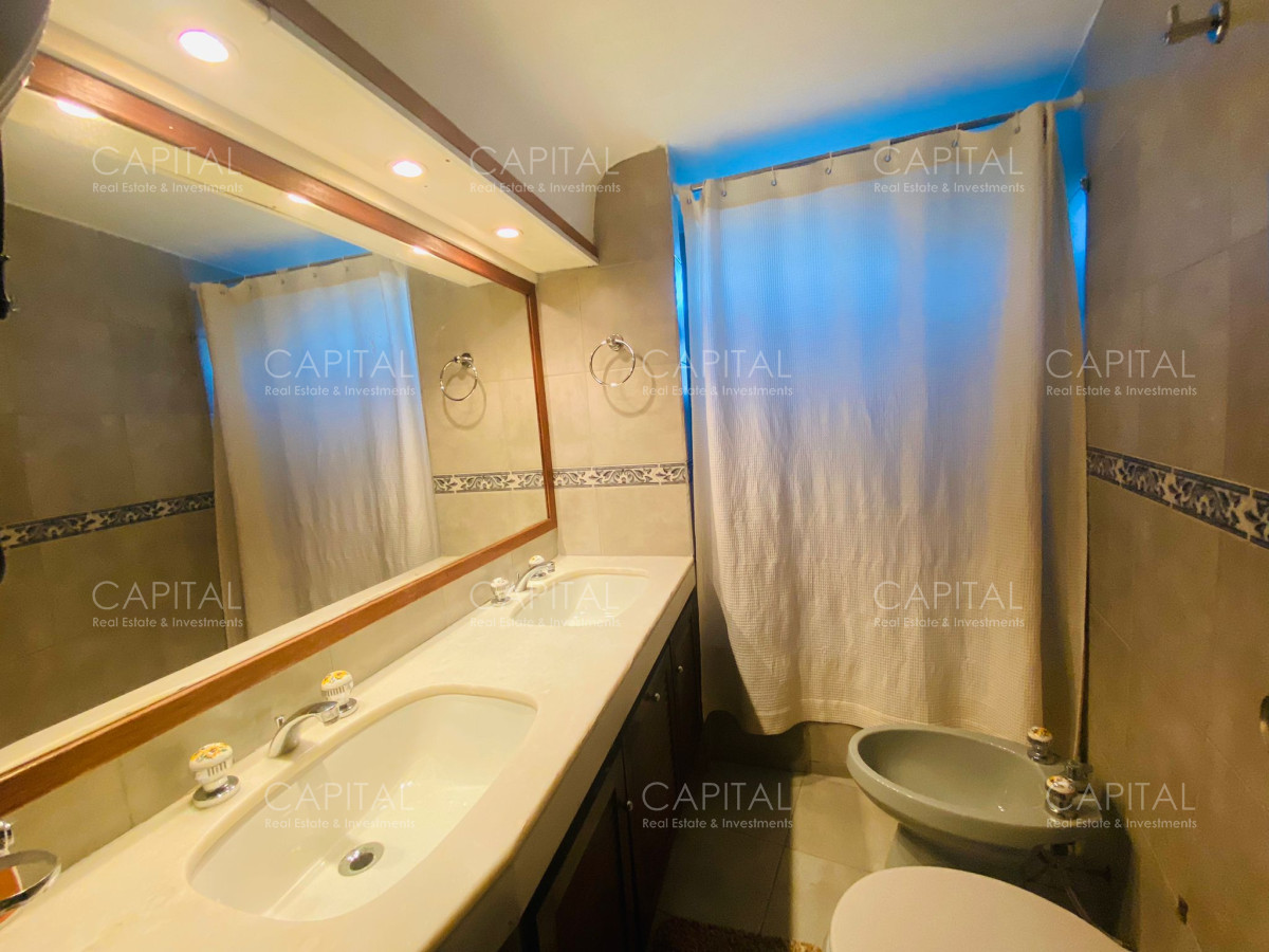 Casa ID.32412 - Residencia de Seis Dormitorios más Dependencia en Barrio Cantegril