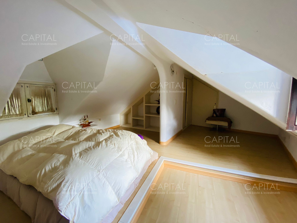 Casa ID.32412 - Residencia de Seis Dormitorios más Dependencia en Barrio Cantegril