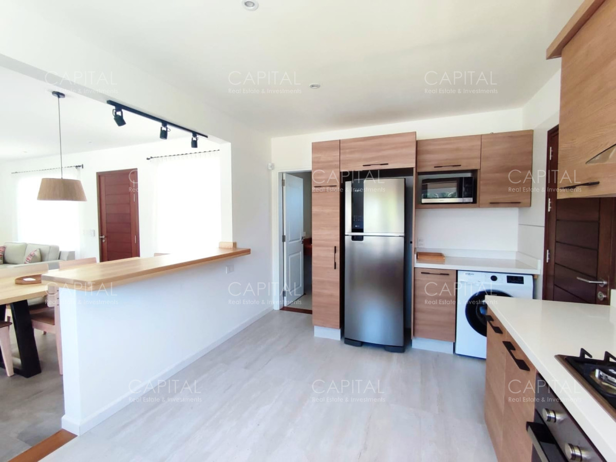 Casa ID.36509 - Casa en venta en La Barra con piscina y parrillero 