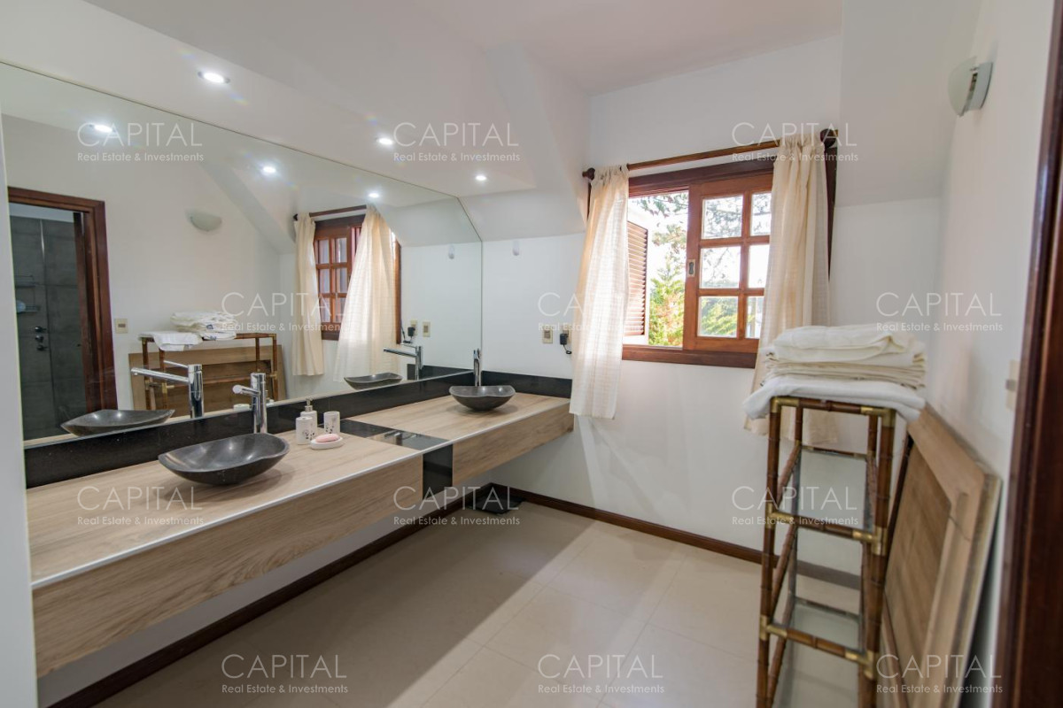 Casa ID.35548 - Espectacular casa en Venta en Beverly Hills