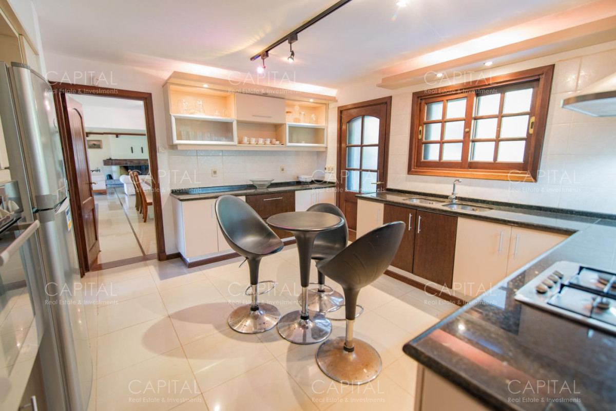 Casa ID.35548 - Espectacular casa en Venta en Beverly Hills
