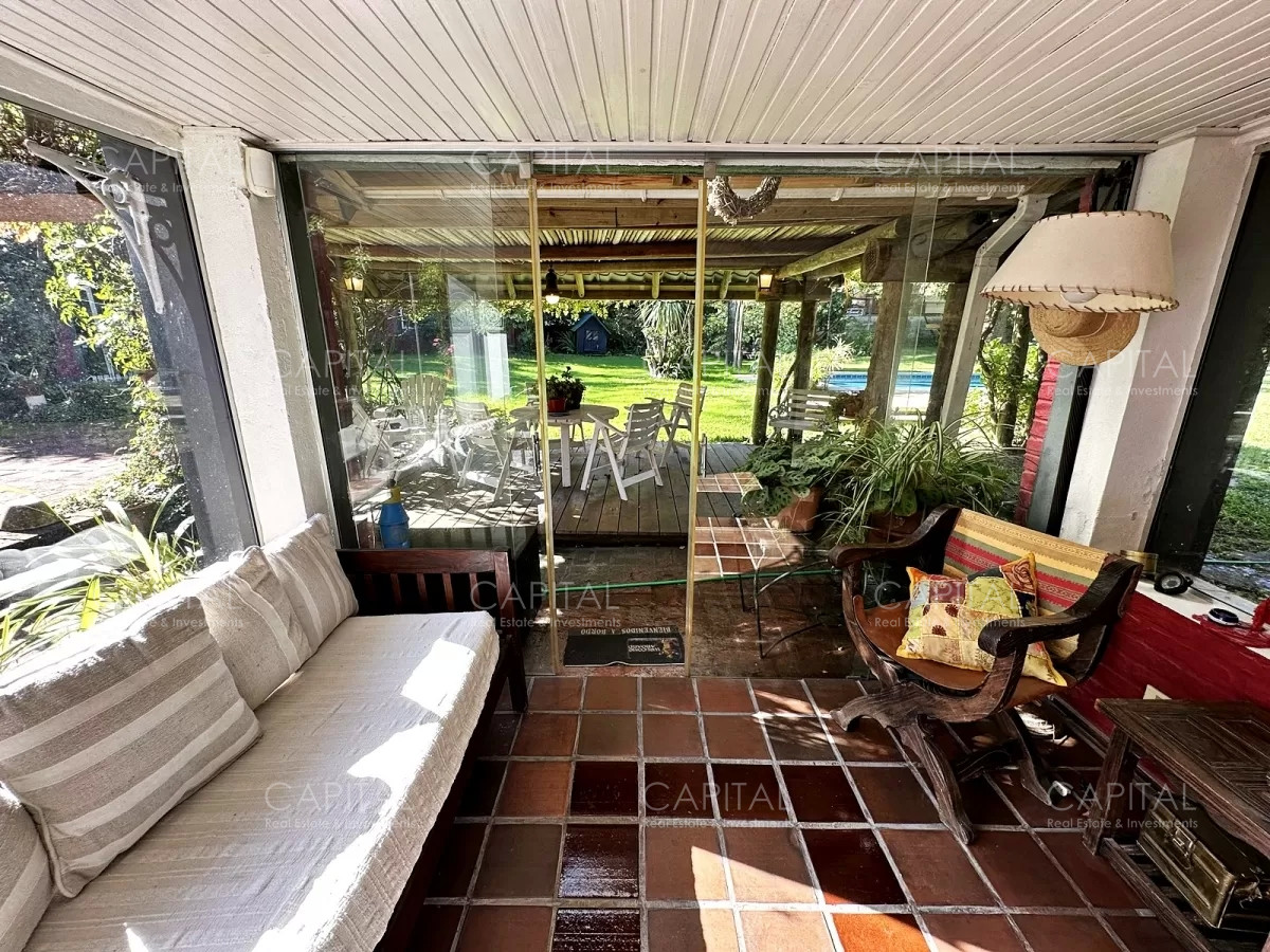 Casa ID.35081 - Casa  en Venta Playa Mansa en venta a 150 metros del mar