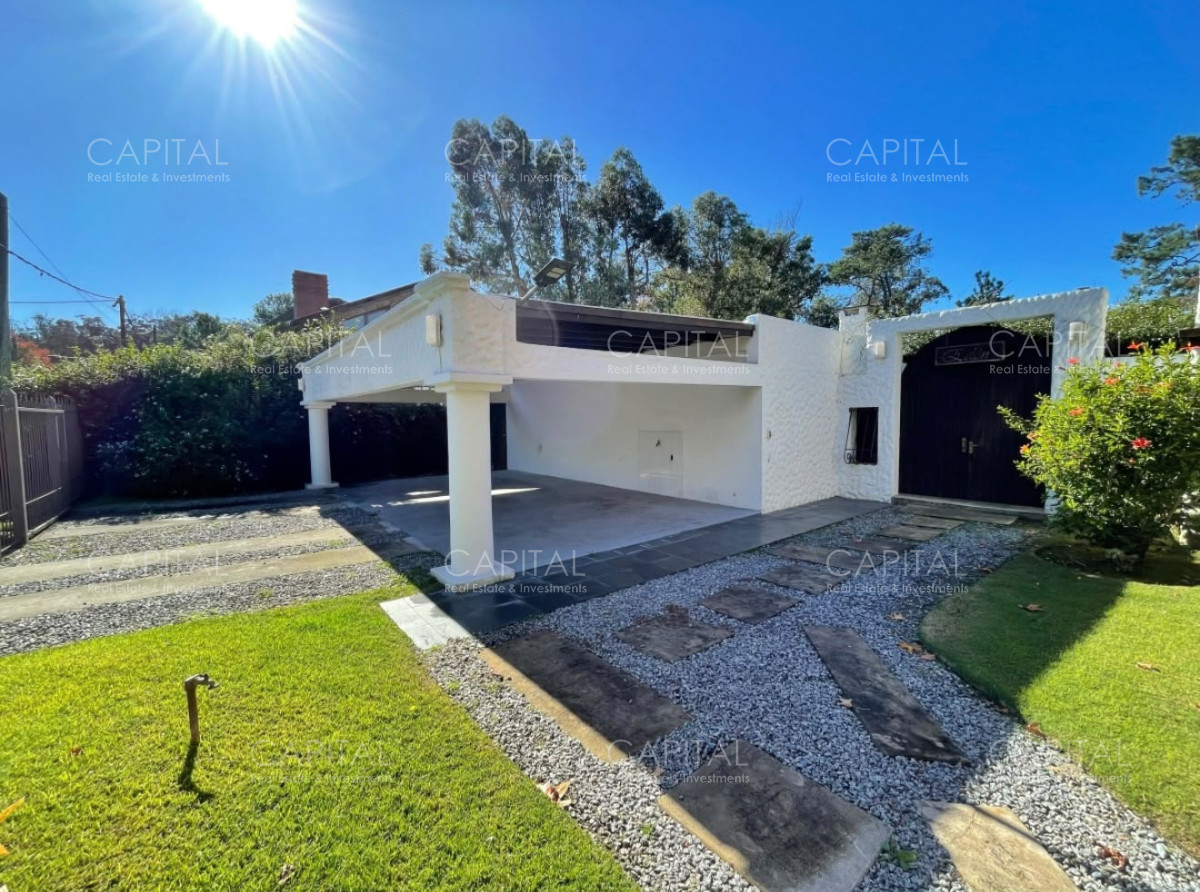 Casa ID.40316 - Amplia Casa en Rincon del Indio en Venta