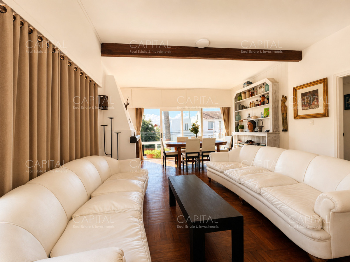 Casa ID.40158 - Casa en venta de 4 dormitórios en península 
