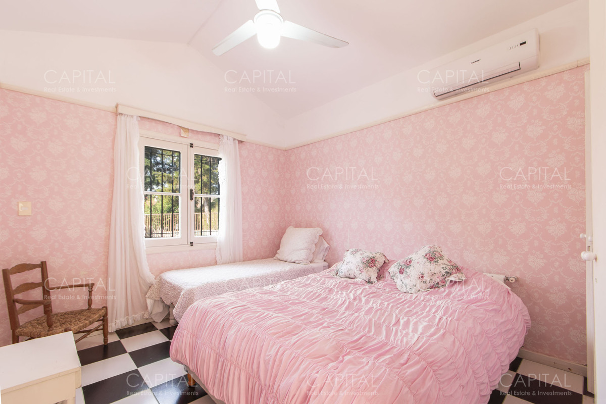 Casa ID.34876 - Casa de construccion tradicional en Playa Brava, Punta del Este en Venta