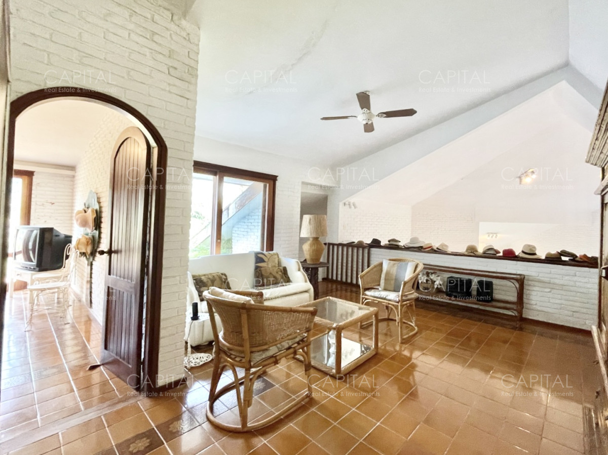 Casa ID.34608 - Casa en Venta de Cuatro Dormitorios , Zona Lugano, Punta del Este