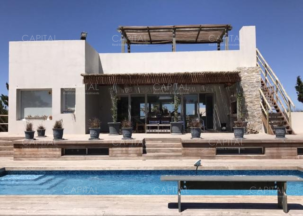 Casa ID.28233 - Casa en Alquiler Punta Ballena Solanas Cinco Dormitorios
