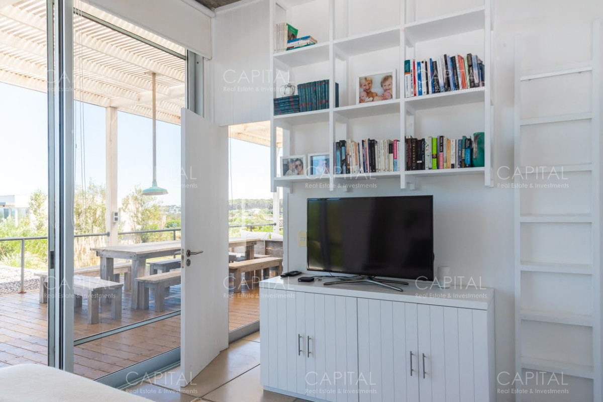 Casa ID.34500 - Casa en Venta De  Cuatro Dormitorios mas Dependencia en Jose Ignacio 