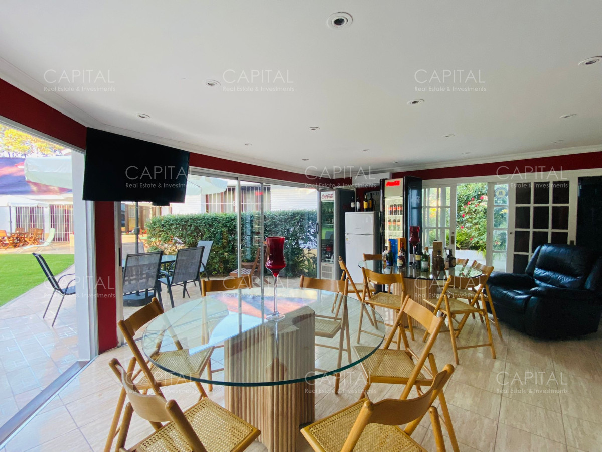 Casa ID.32412 - Residencia de Seis Dormitorios más Dependencia en Barrio Cantegril