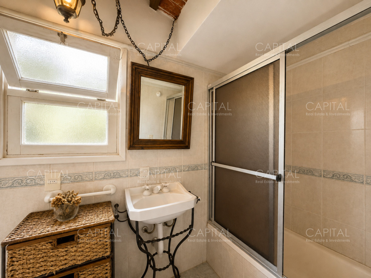 Casa ID.40507 - Casa en Venta de Cinco Dormitorios en San Rafael