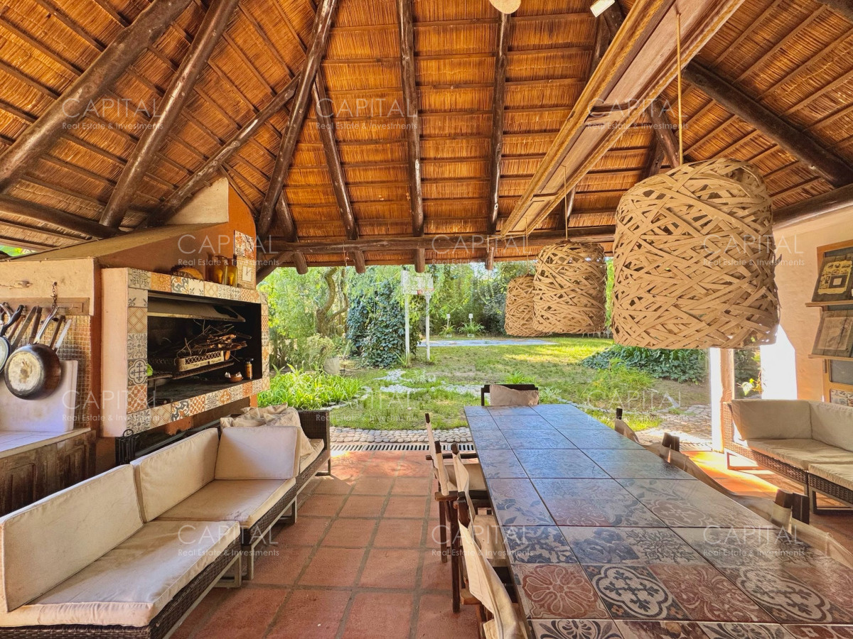 Casa ID.37635 - Casa en Venta en Pinares Punta del Este