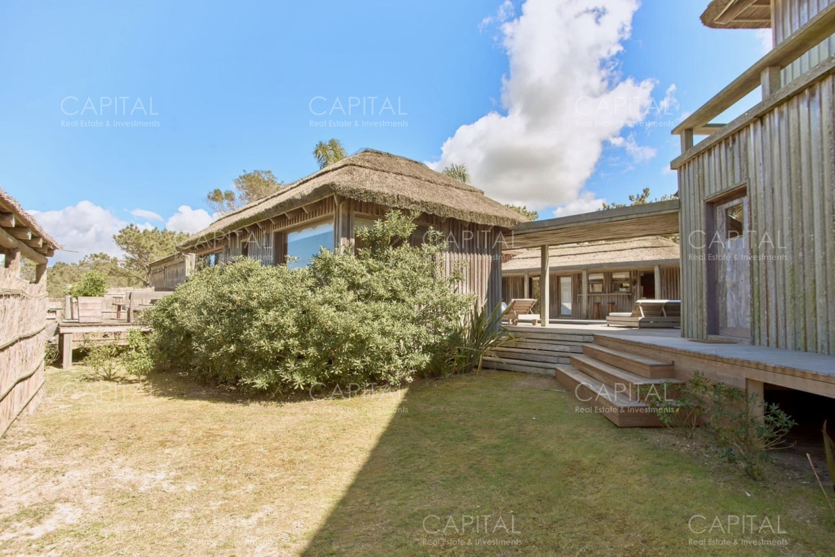 Casa ID.38195 - Entre el bosque y el océano – Refugio de diseño en Village del Faro