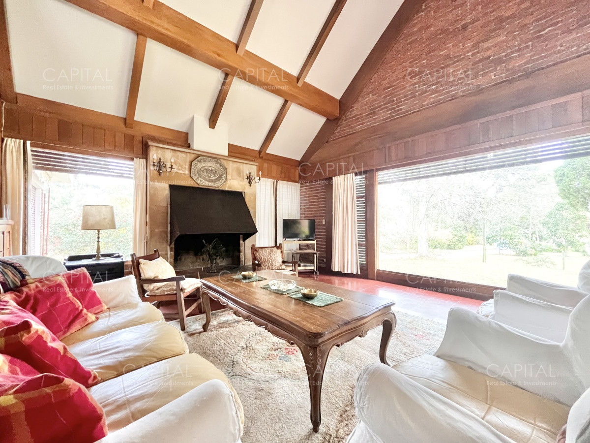 Casa ID.38705 - Casa en venta de 5 dormitorios en San Rafael