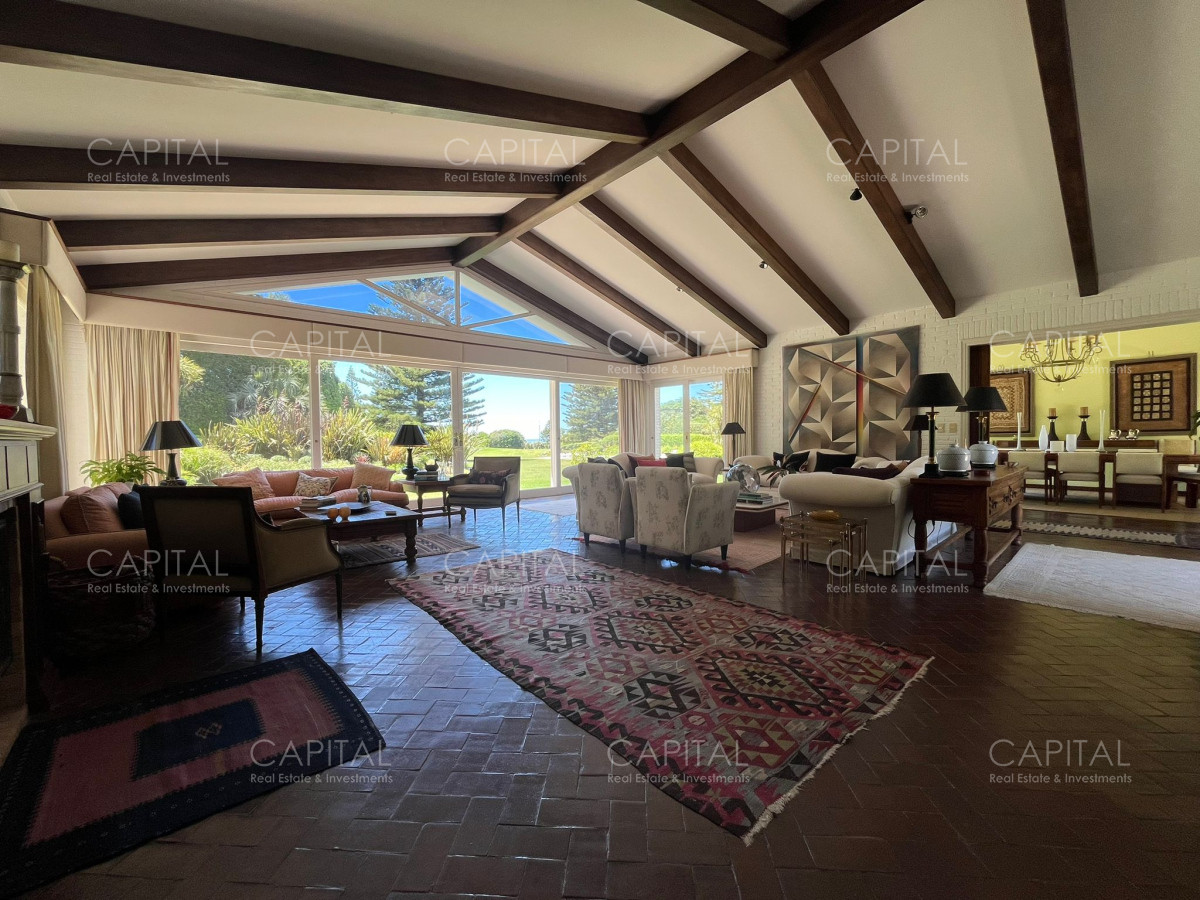 Casa ID.37287 - Espectacular Casa en Playa Brava Punta Del Este 